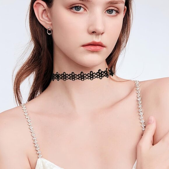 Elegant 6-Piece Black Choker Necklace Set for Women - Adjustable & Versatile - Picture 3 of 7